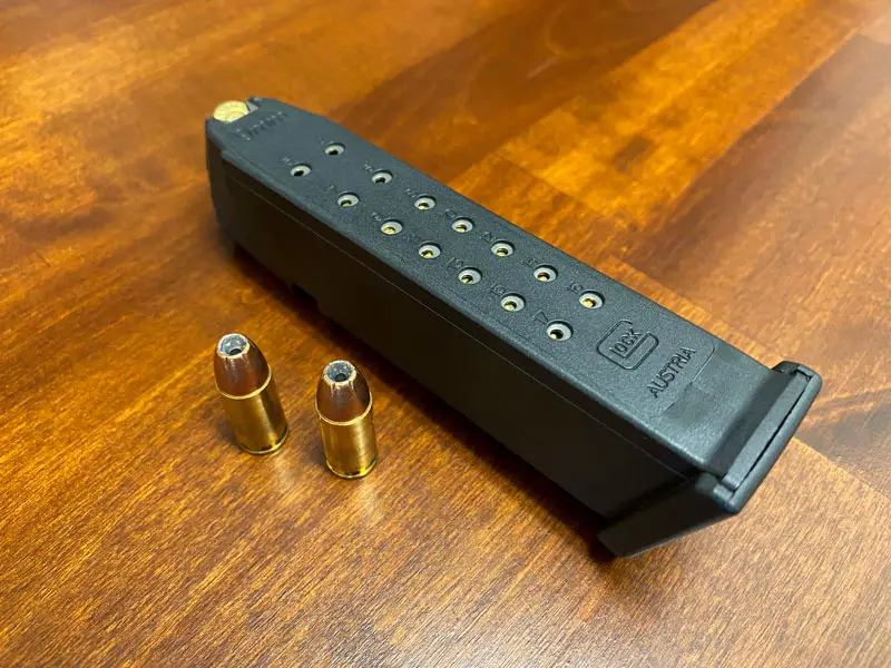 Glock 17 magazine with 17+1 capacity and hollow point bullets