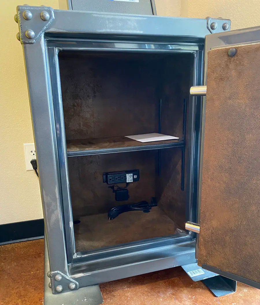 4 Best Rhino & Kodiak Gun Safes [Review]