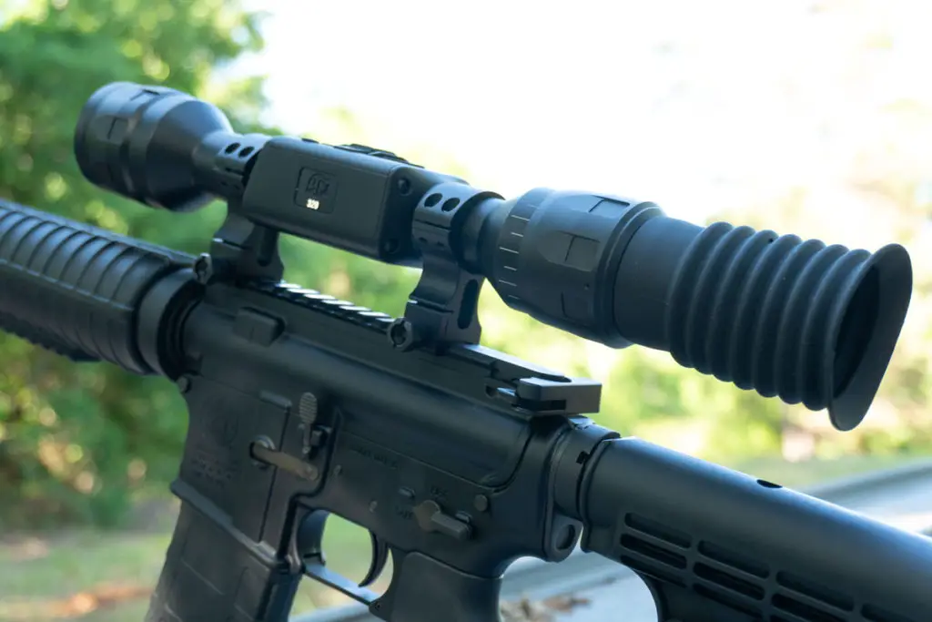 Smith & Wesson AR15 with Thermal Scope from ATN