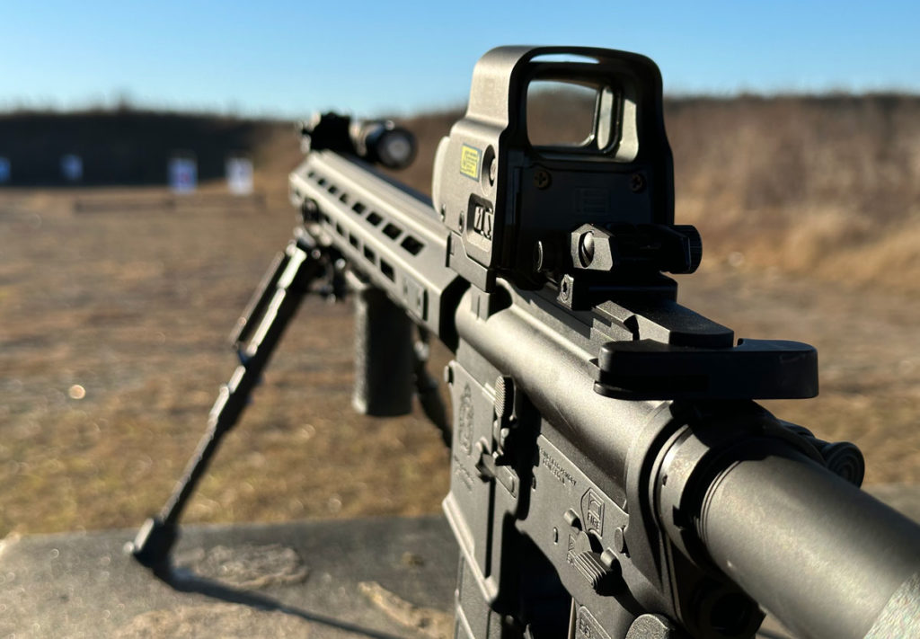 EOTech EXPS 3-0 Sight mounted on a st victor 556 ar 15