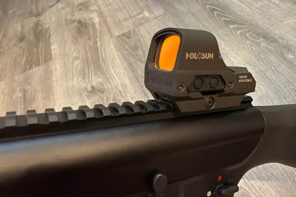 Holosun 510c Review mounted on ar15 picatinny rail rifle