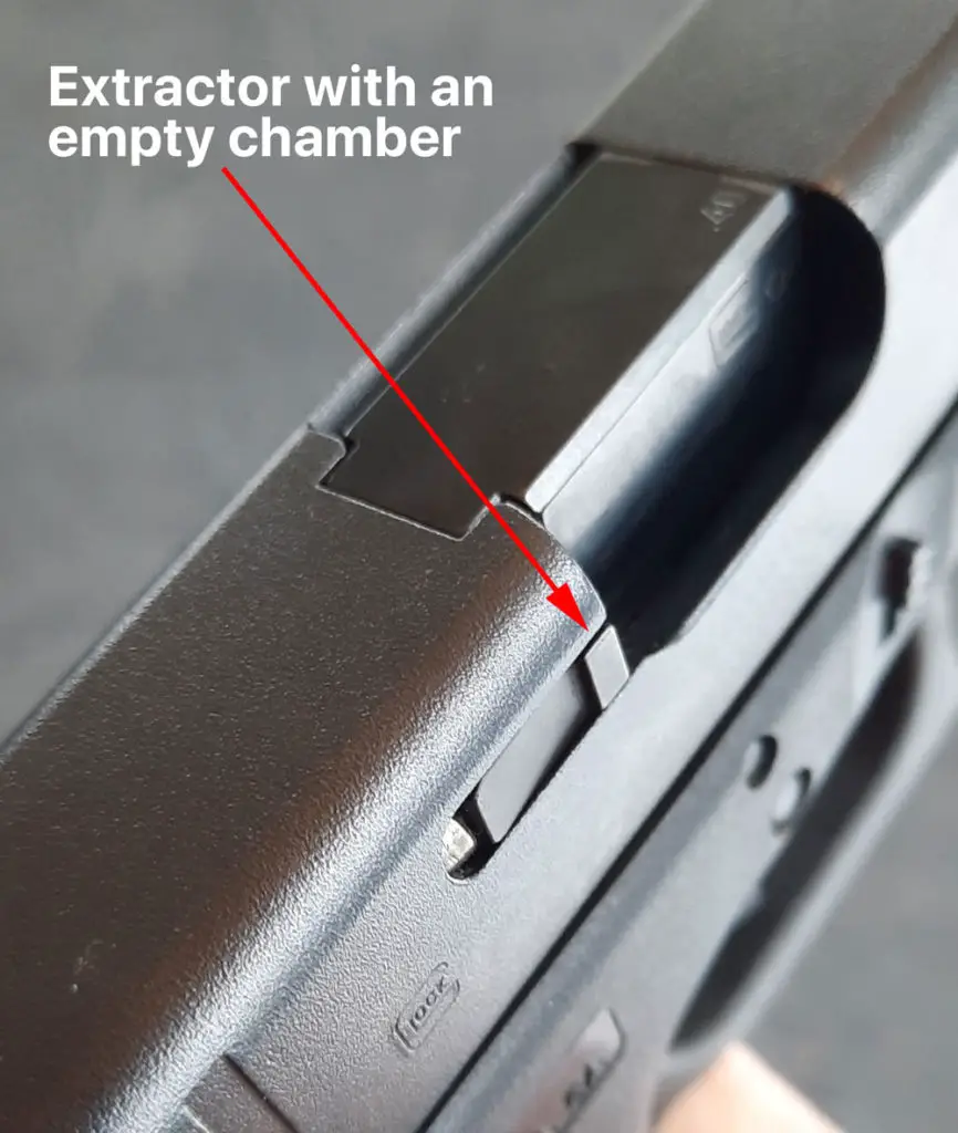 Glock 22 extractor with an empty chamber