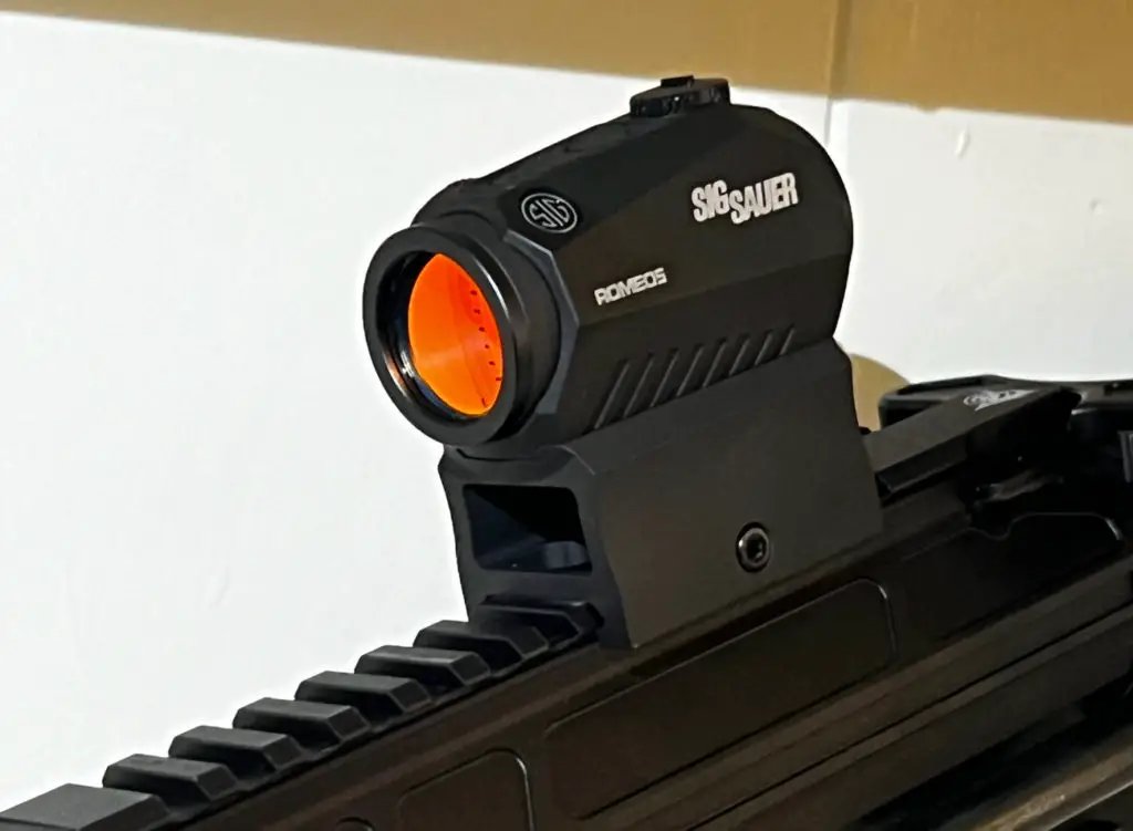 Front view of the Sig Sauer Romeo5
