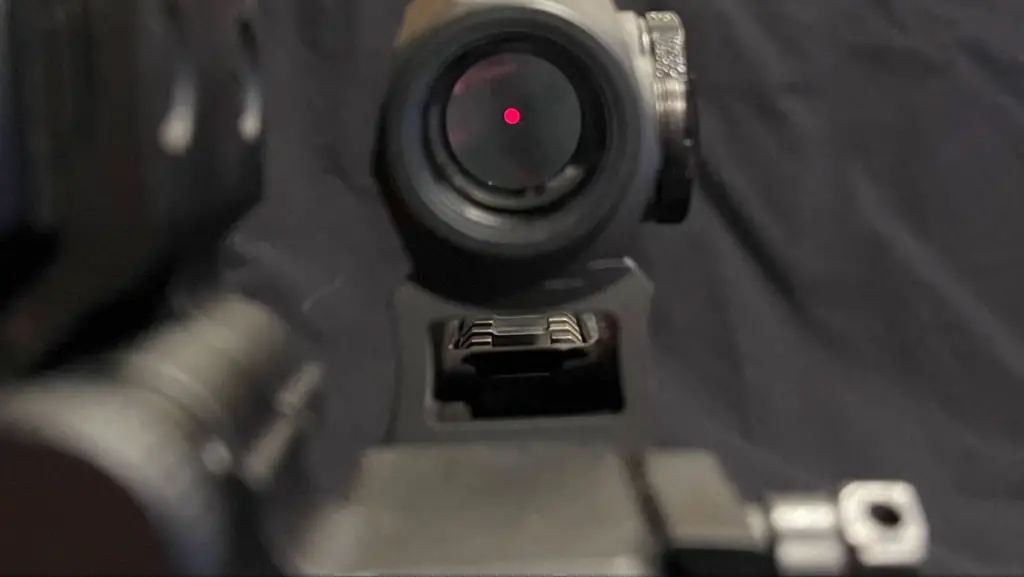 Magnified illuminated reticle of the Romeo 5 with a Vortex VMX-3T Magnifier