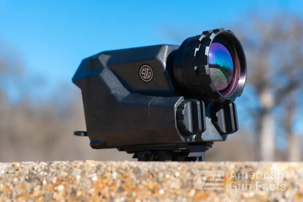 Sig Sauer Echo 3 Thermal Scope on a blue sky outside