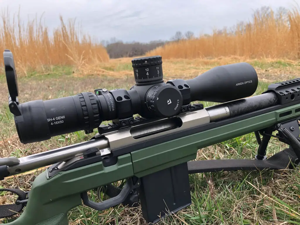Arken Optics SH4 GenII scope shooting at a range