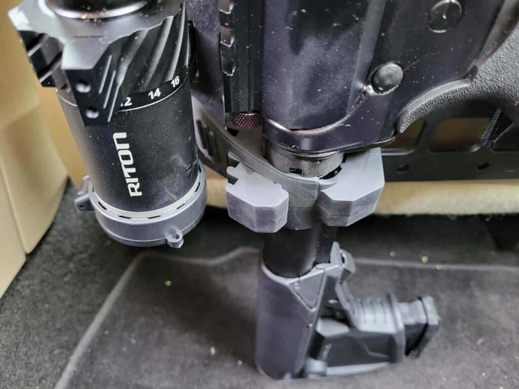 AR15 Rifle mount clamp in vehicle or truck